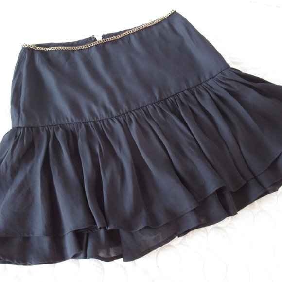 XOXO Mini Ruffled Chain Detail Black Skirt